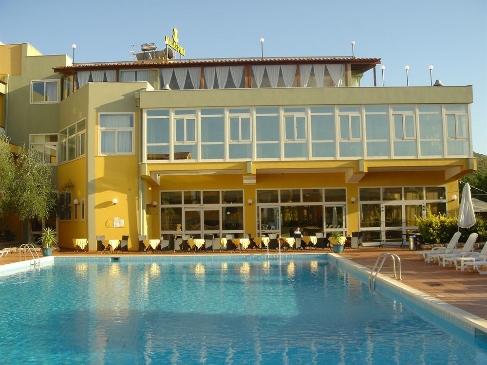 Club Malaspina Bosa Extérieur photo