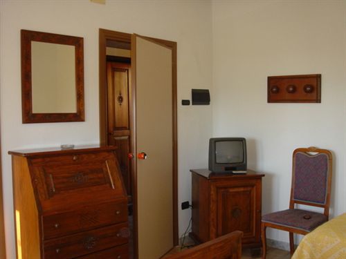 Club Malaspina Bosa Extérieur photo